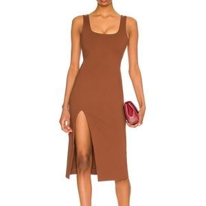 NWT Thom Midi Dress in Chocolate Brown size small
NBD! Super flattering!!!